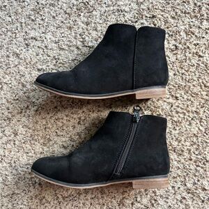 Cat & Jack Opal zipper boots size 1